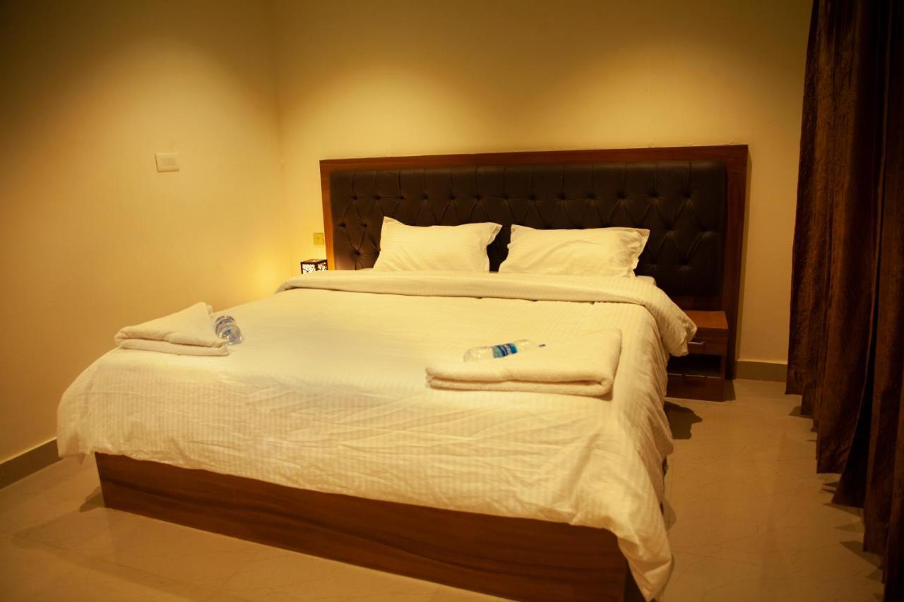 Westn Resorts Kuttalam  Bagian luar foto