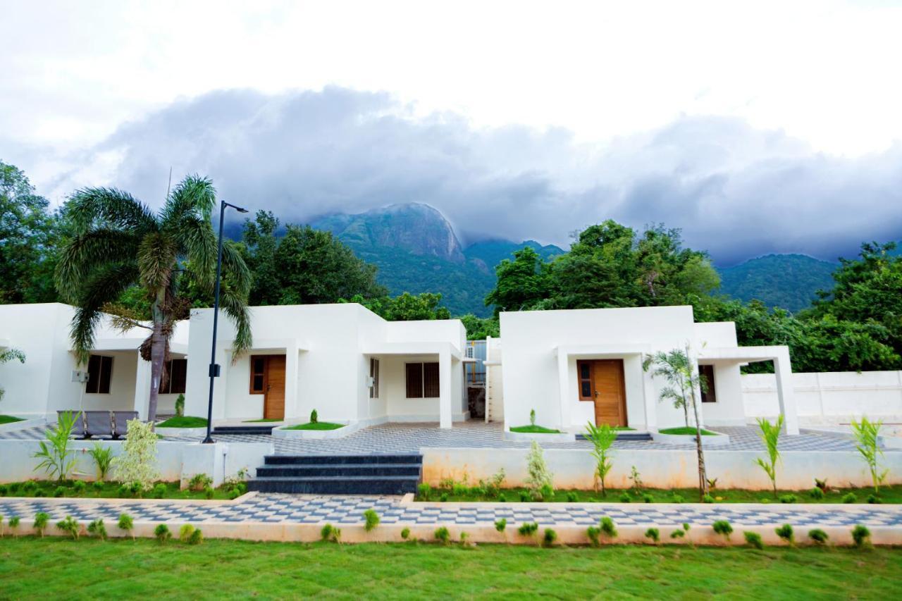 Westn Resorts Kuttalam  Bagian luar foto