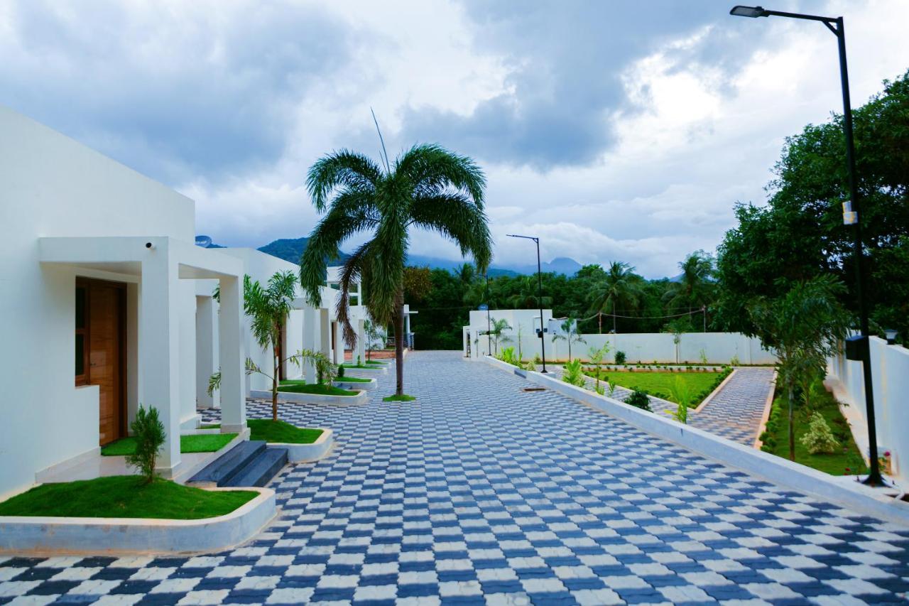 Westn Resorts Kuttalam  Bagian luar foto