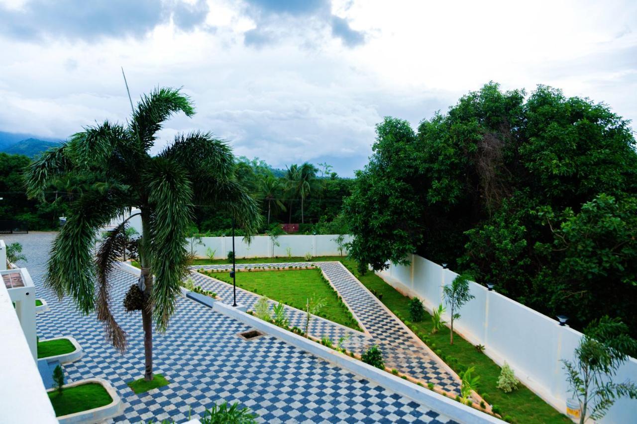 Westn Resorts Kuttalam  Bagian luar foto